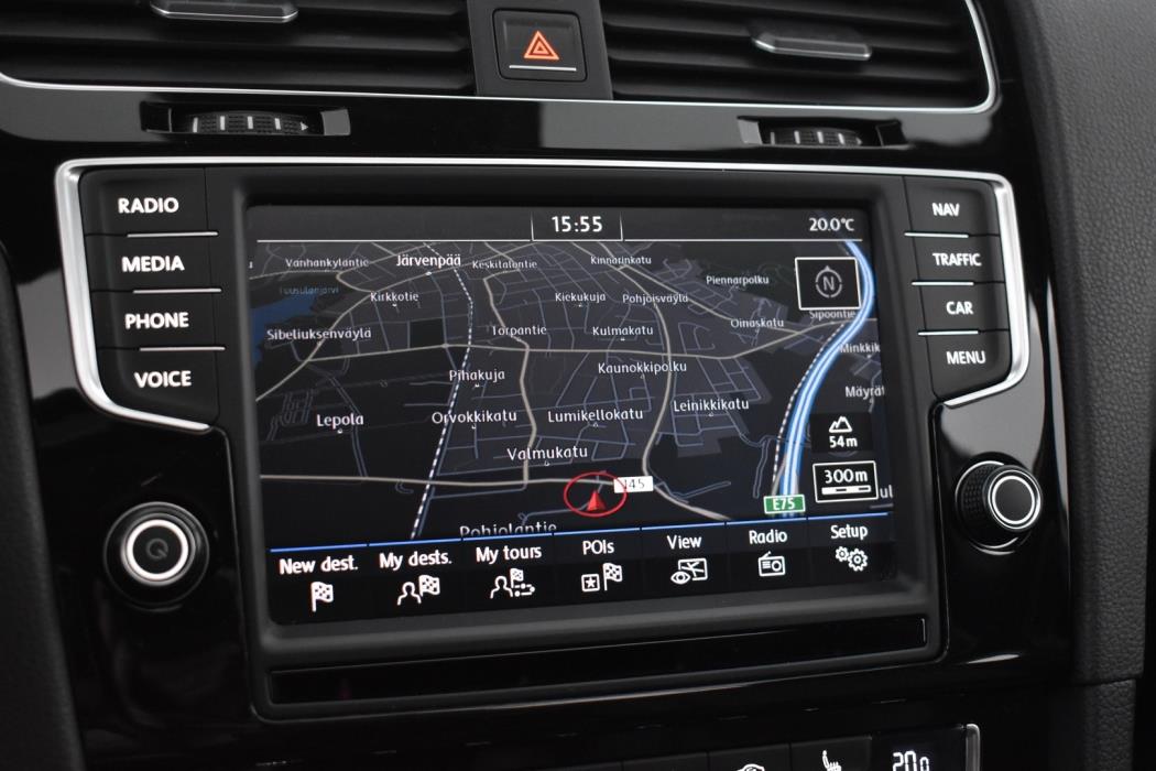 VOLKSWAGEN Golf 2015