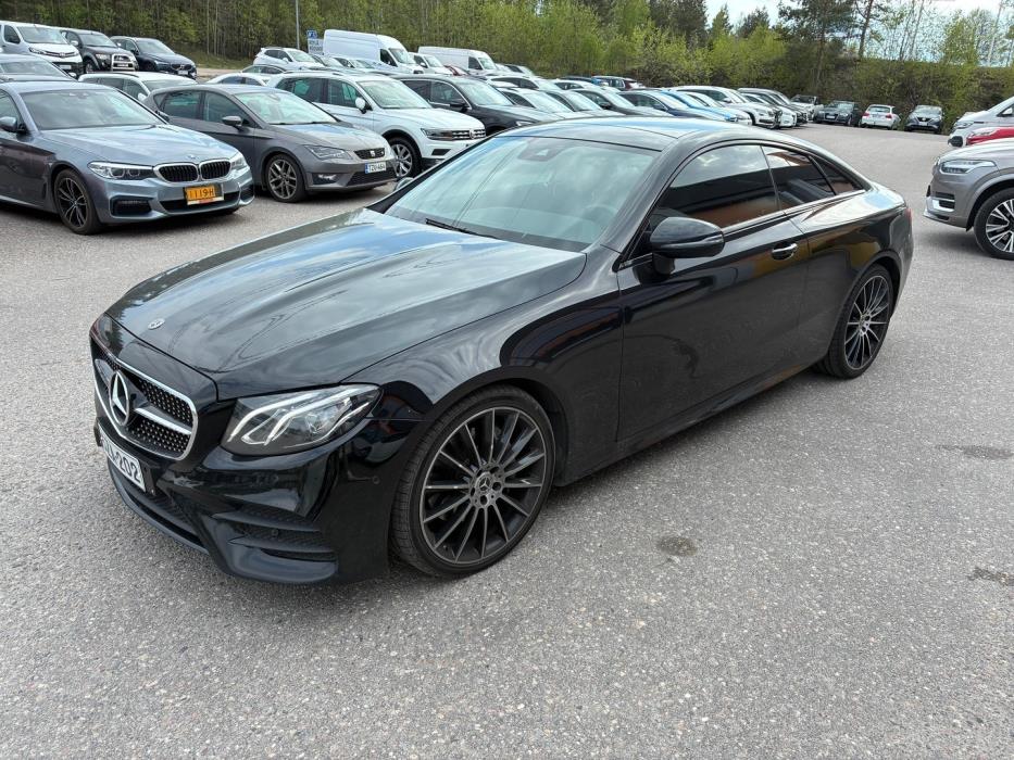 MERCEDES-BENZ E 2019