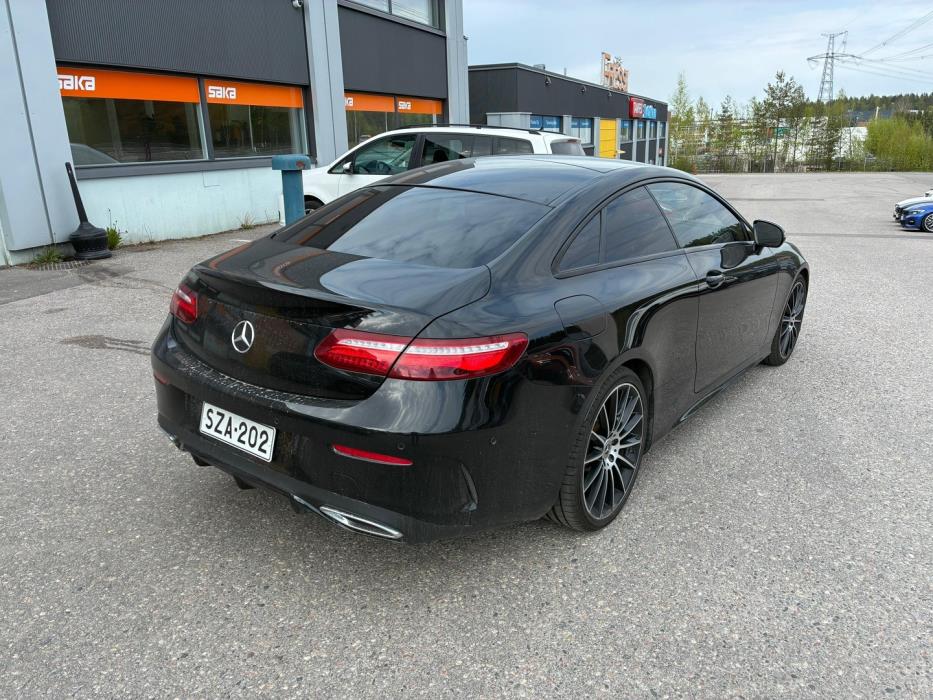 MERCEDES-BENZ E 2019