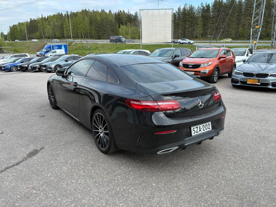 MERCEDES-BENZ E 2019