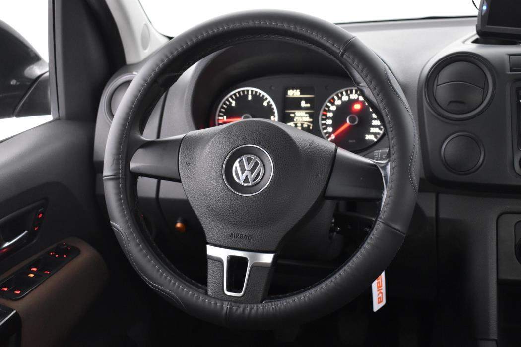 VOLKSWAGEN Amarok 2011