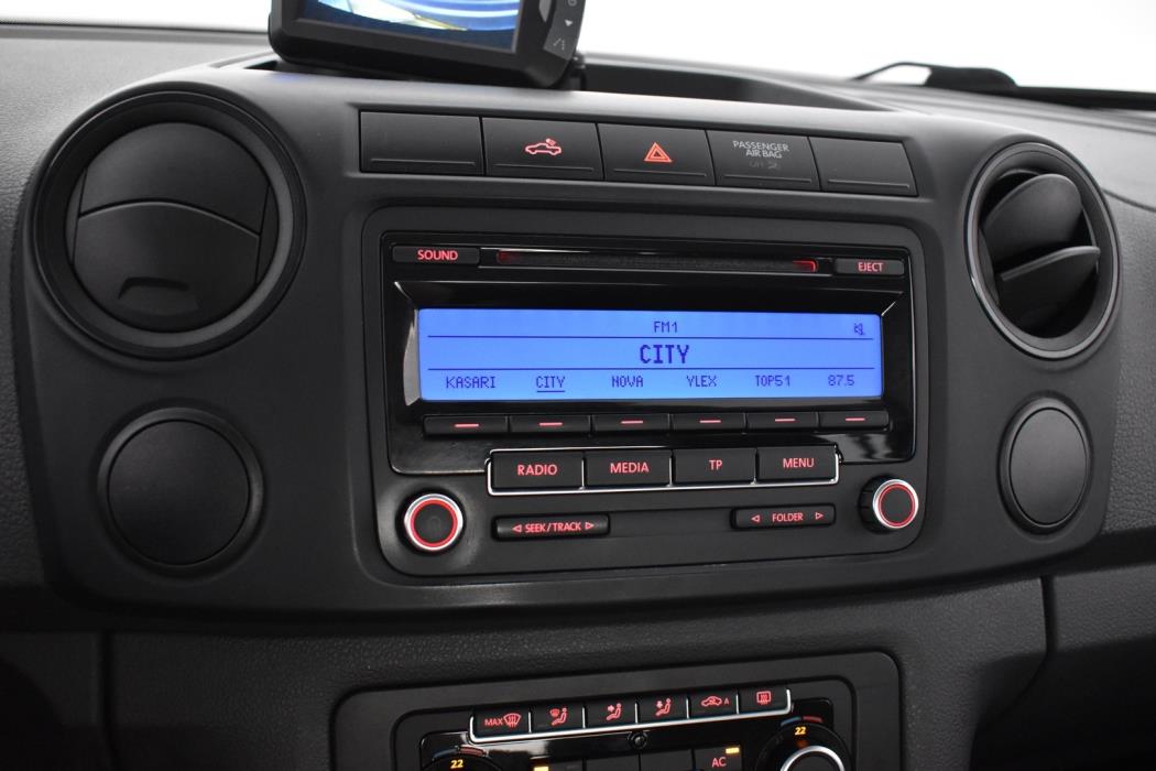 VOLKSWAGEN Amarok 2011
