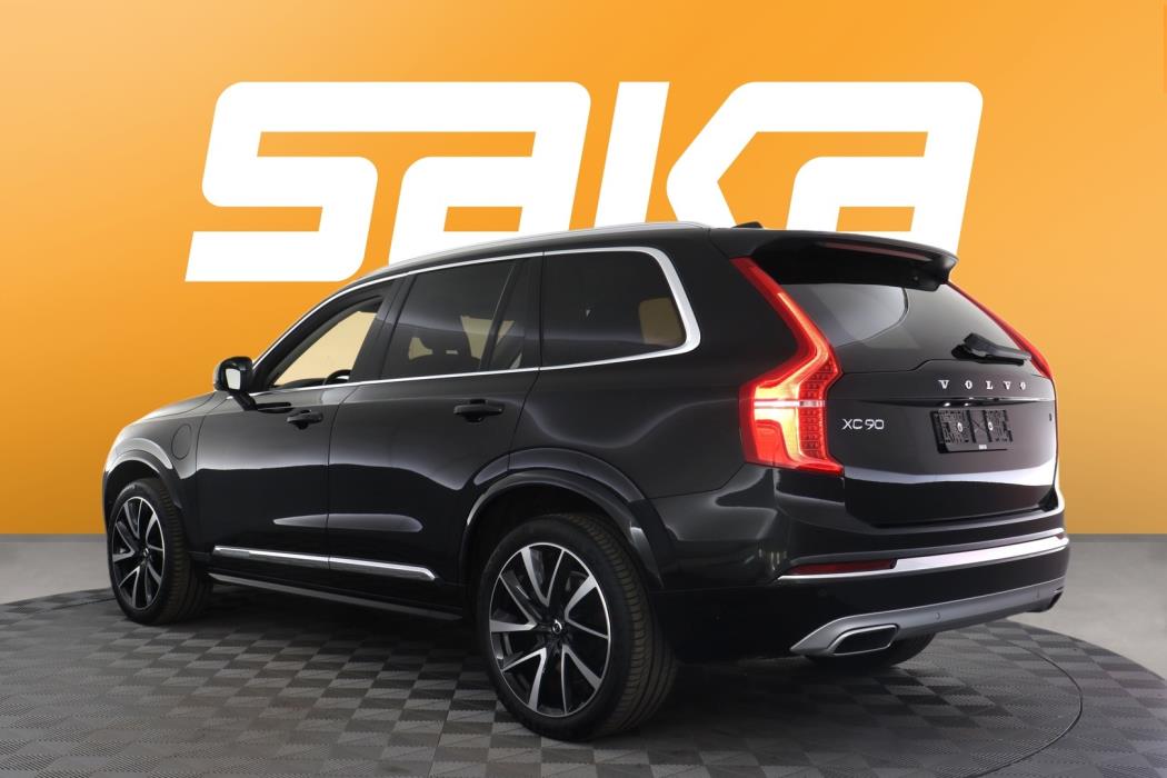 VOLVO XC90 2021