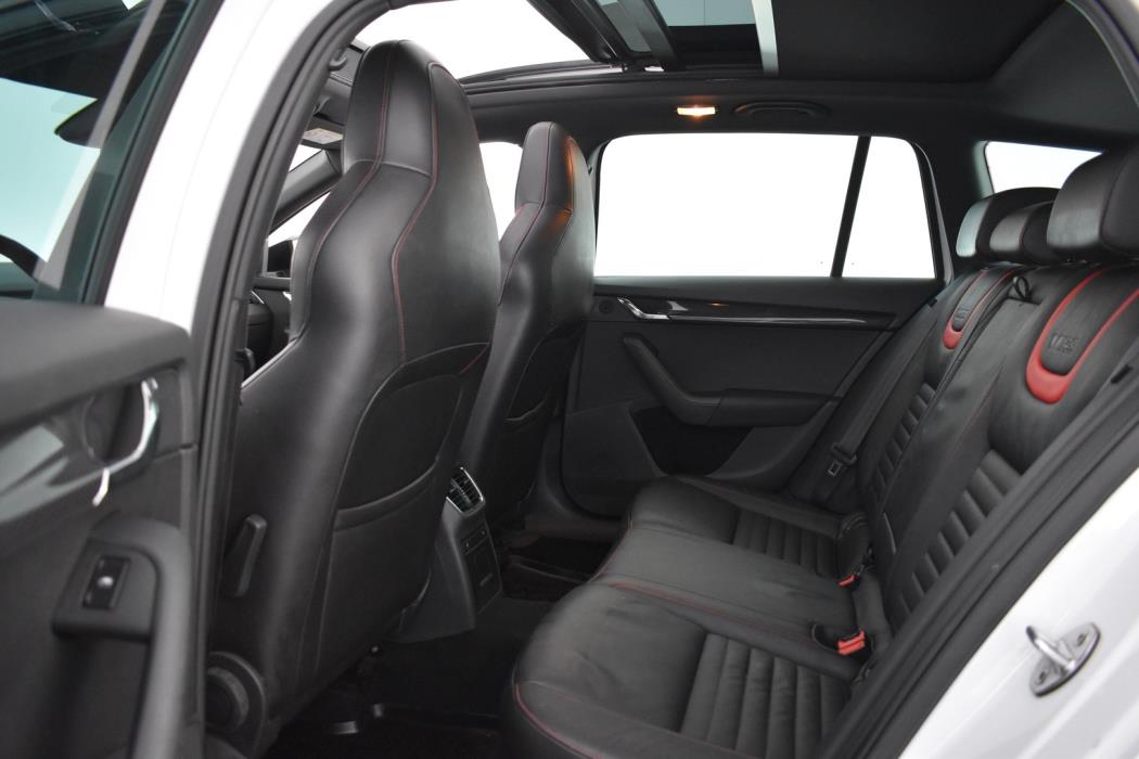 SKODA Octavia 2014
