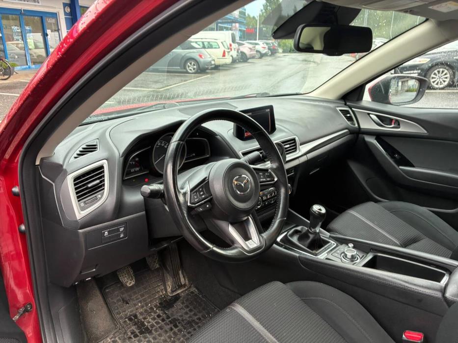 MAZDA Mazda3 2017