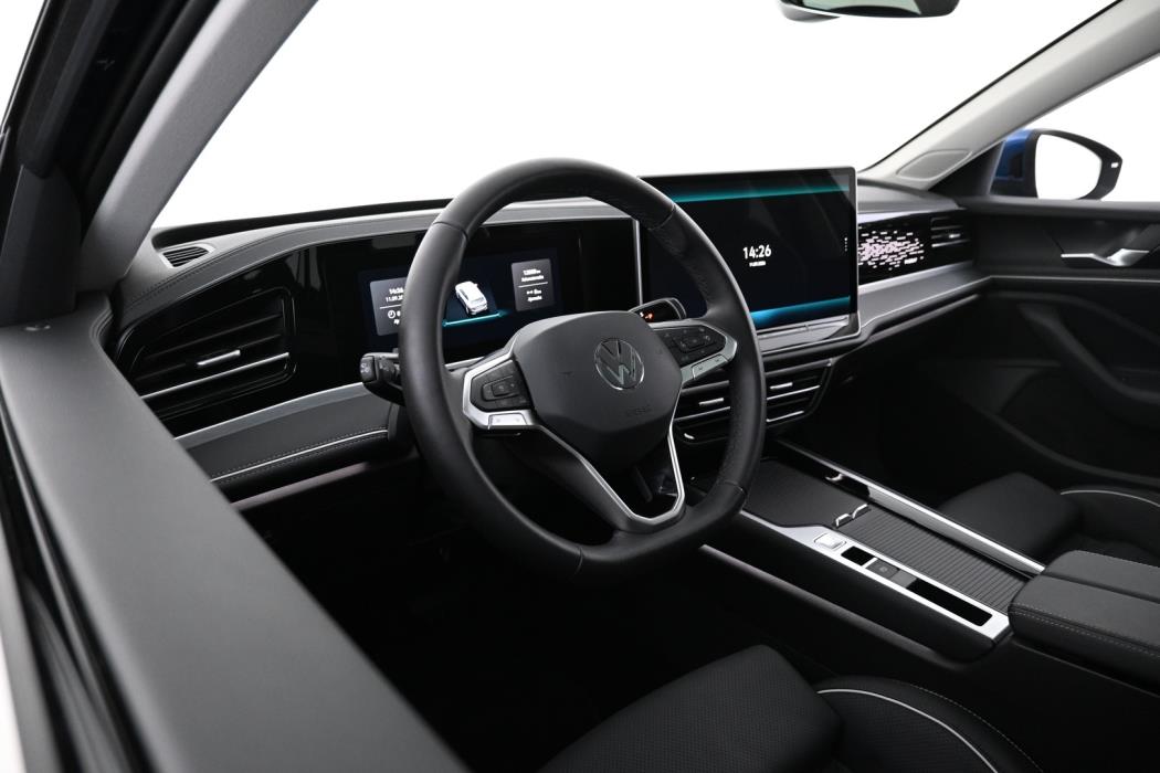 VOLKSWAGEN Passat 2026