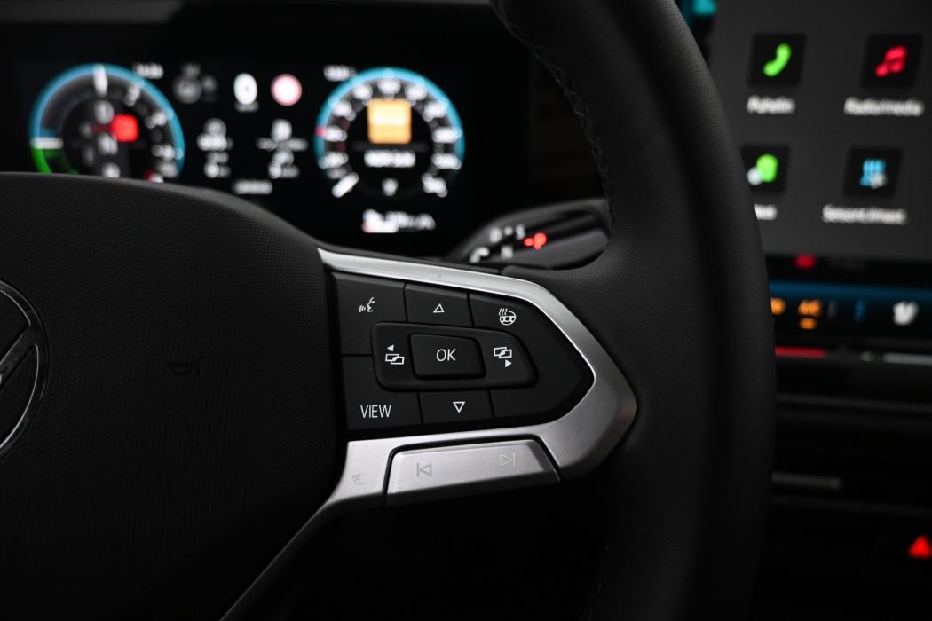 VOLKSWAGEN Passat 2026