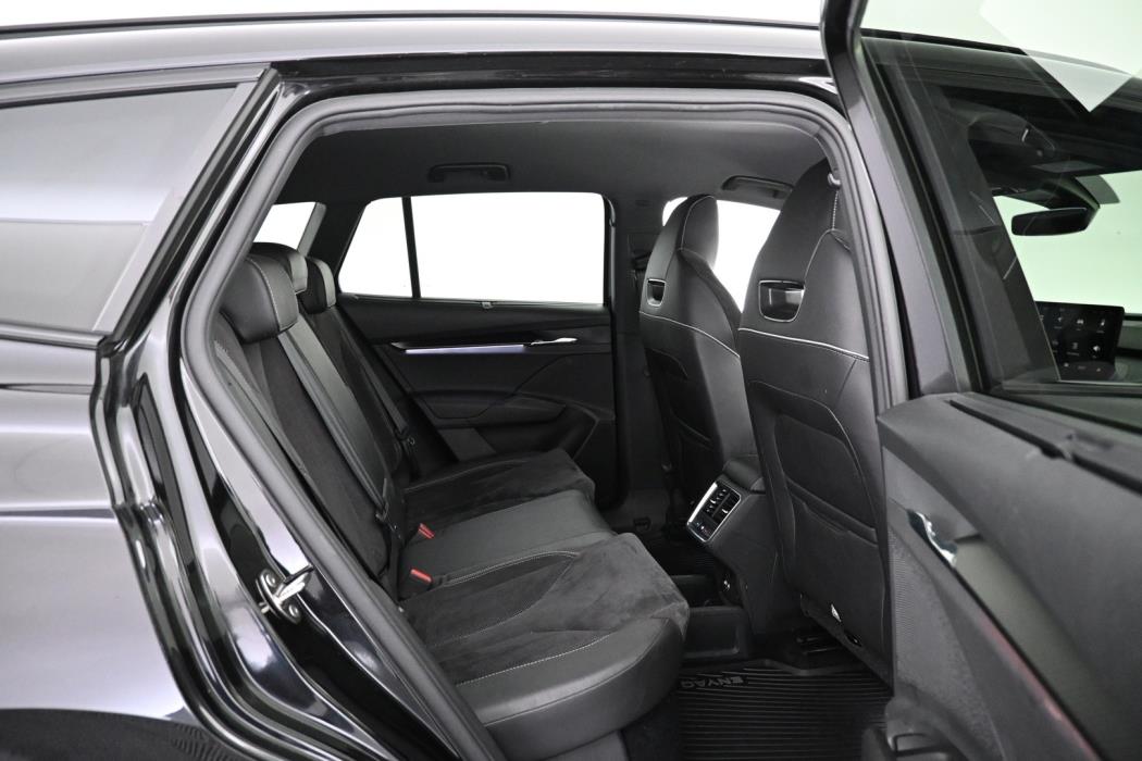 SKODA Enyaq 2023