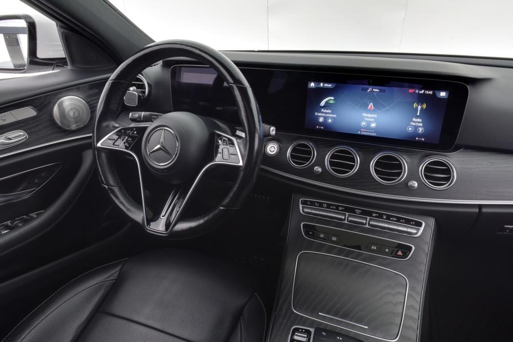 MERCEDES-BENZ E 2021