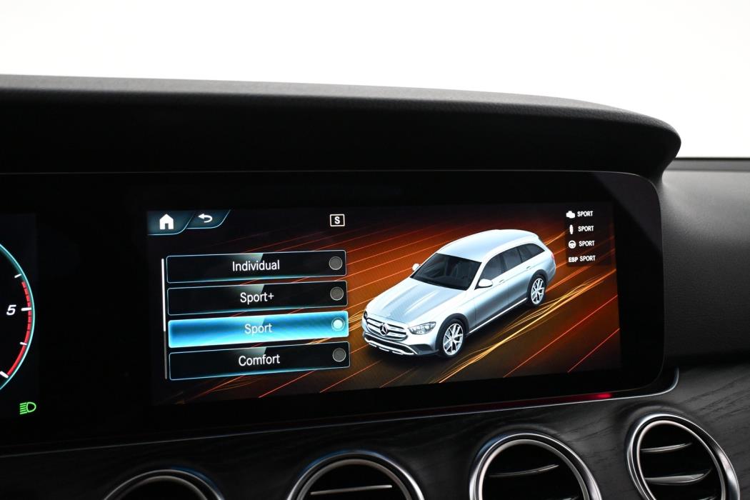 MERCEDES-BENZ E 2021