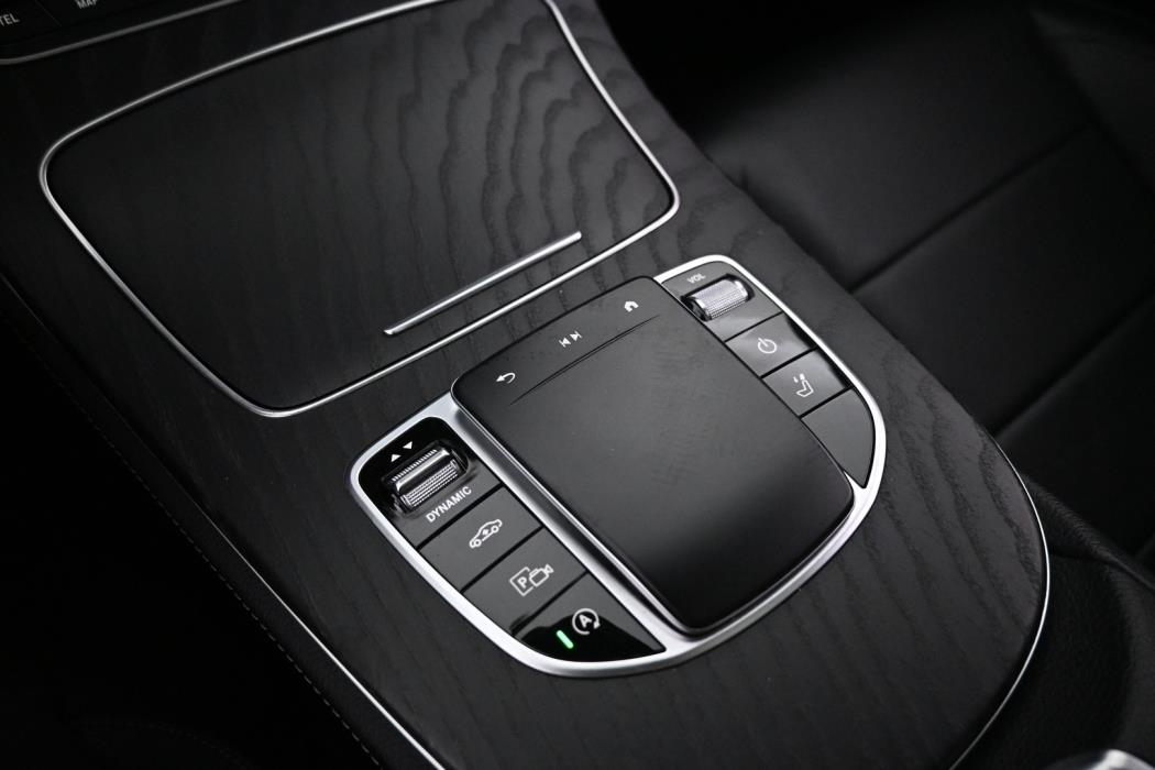 MERCEDES-BENZ E 2021