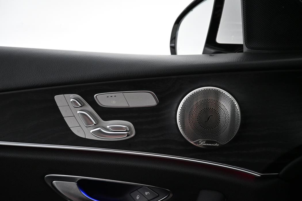 MERCEDES-BENZ E 2021