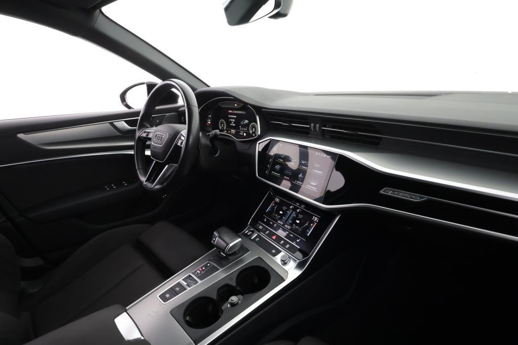 AUDI A6 2024