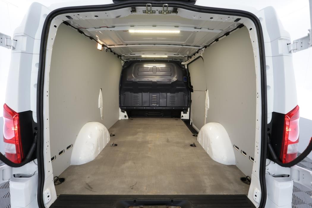 MERCEDES-BENZ Vito 2022