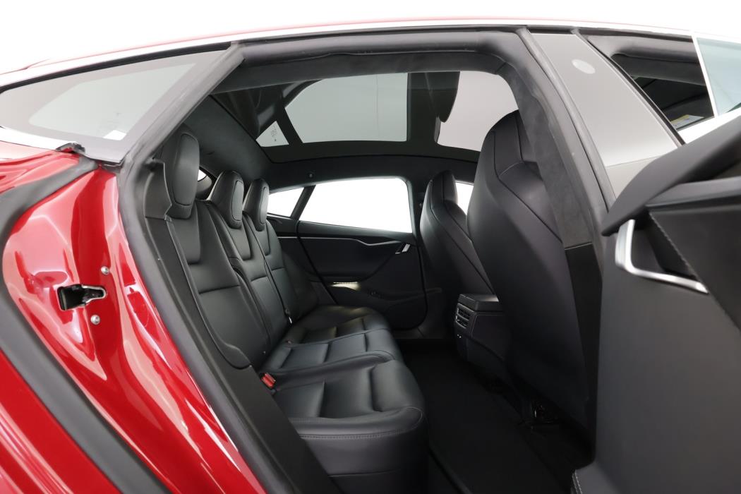 TESLA Model S 2019