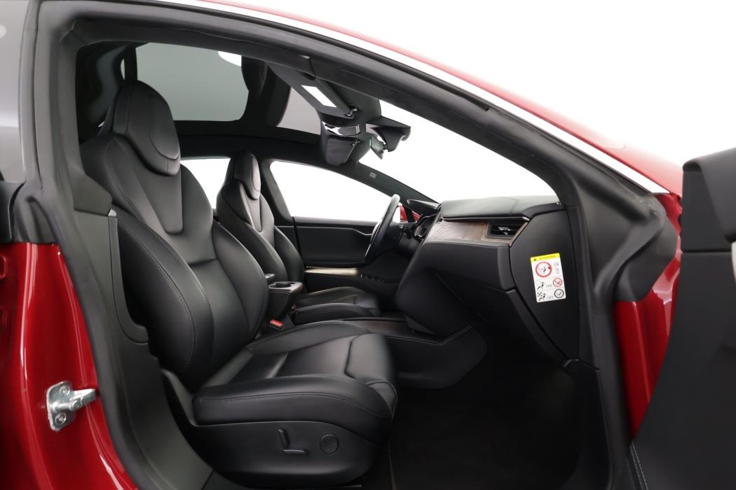 TESLA Model S 2019