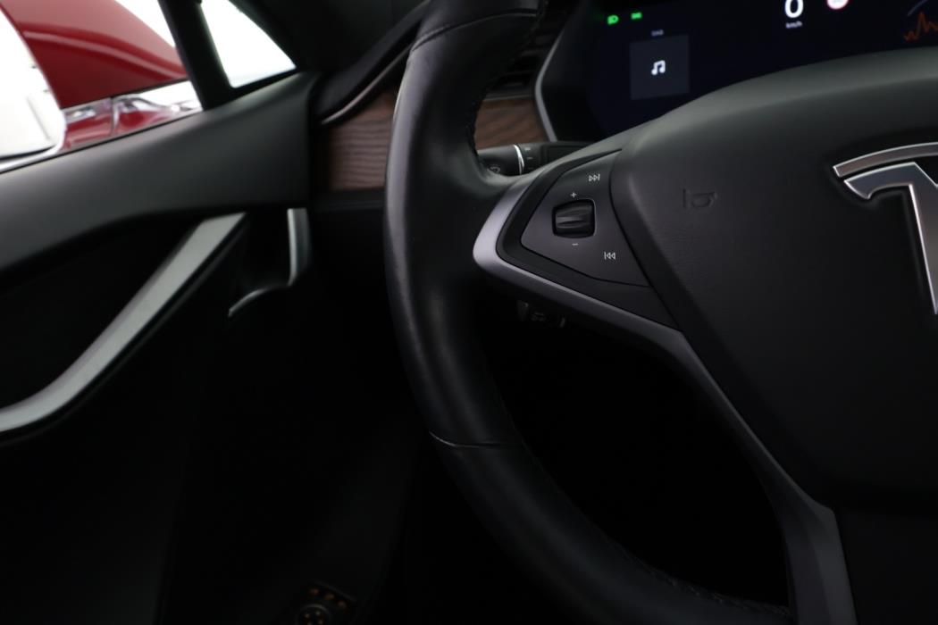 TESLA Model S 2019