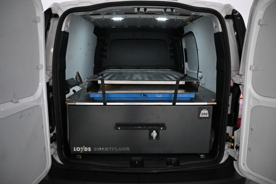 VOLKSWAGEN Caddy 2023
