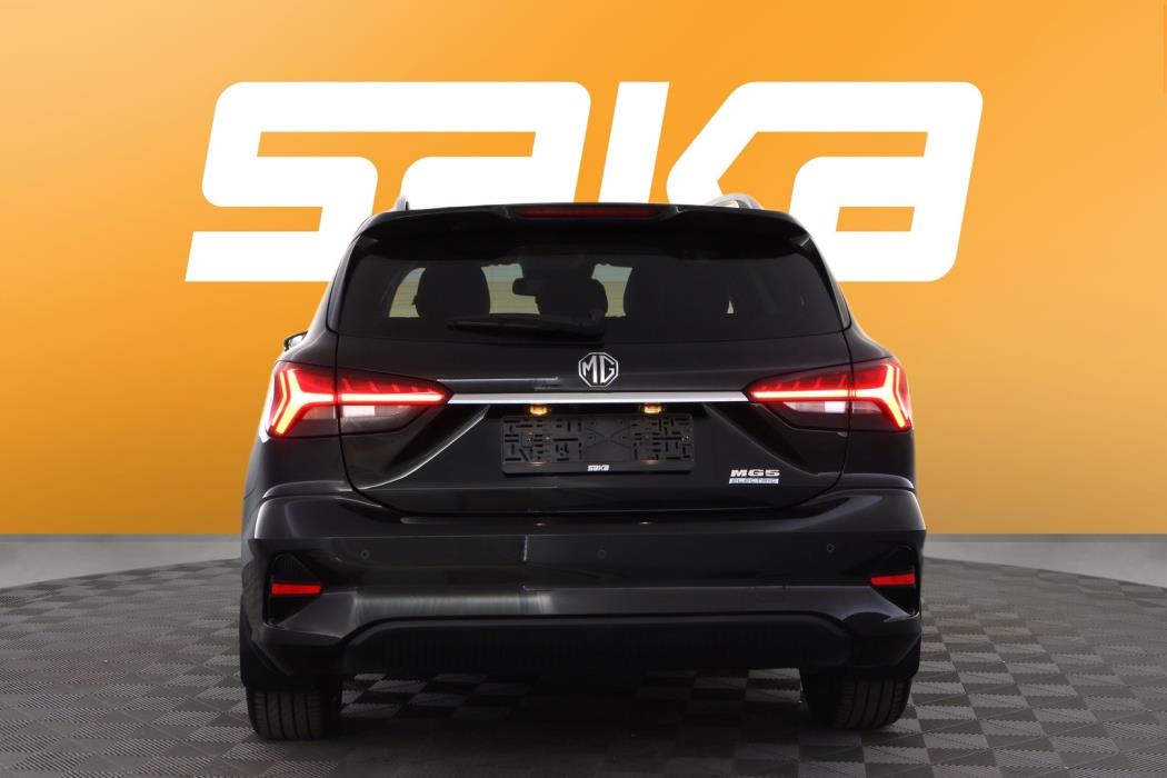 MG MG5 2023