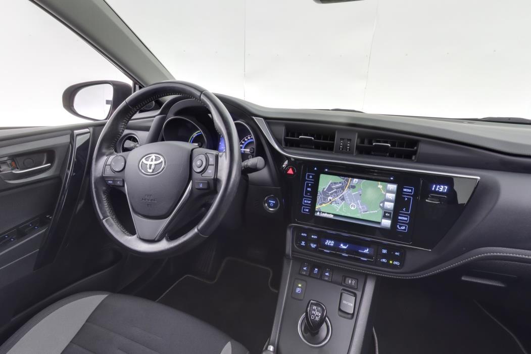 TOYOTA Auris 2018