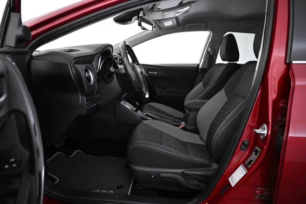 TOYOTA Auris 2018