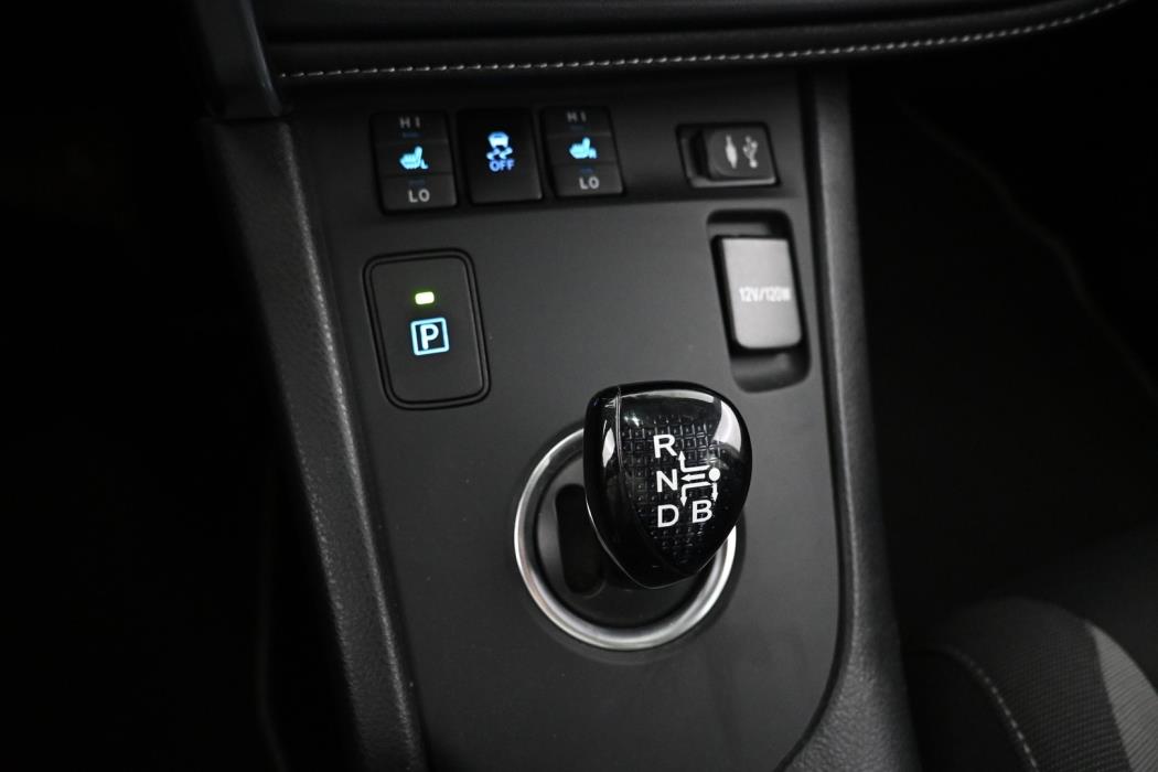 TOYOTA Auris 2018