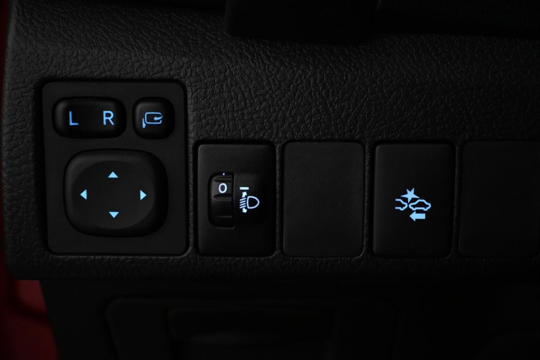 TOYOTA Auris 2018