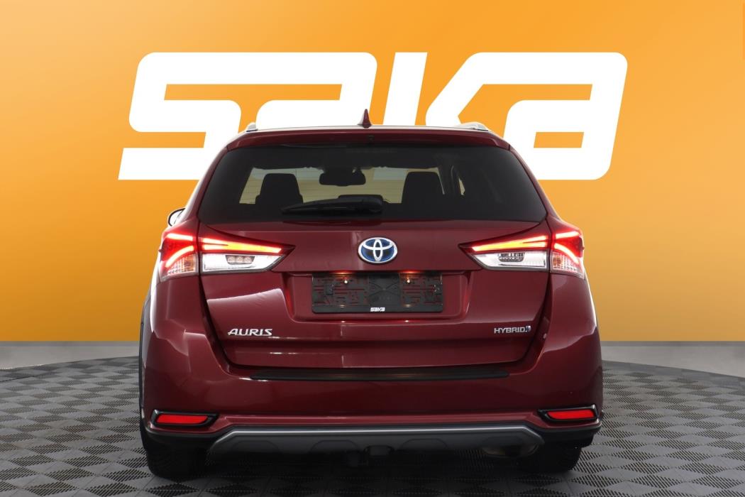 TOYOTA Auris 2018