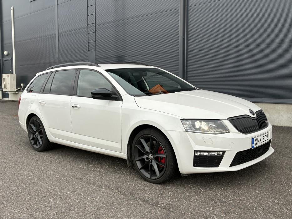 SKODA Octavia 2014