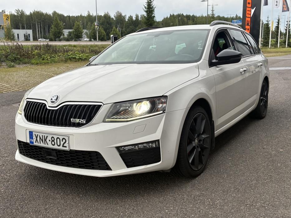 SKODA Octavia 2014