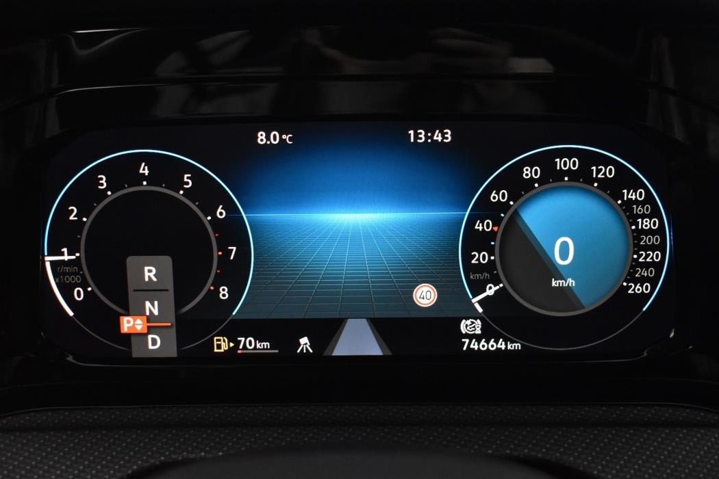 VOLKSWAGEN Golf 2021