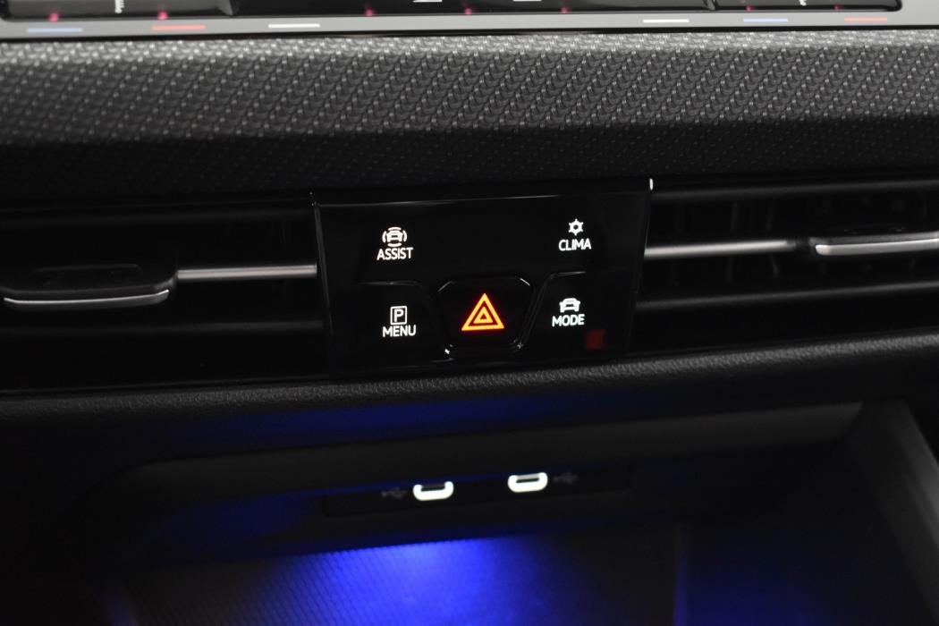 VOLKSWAGEN Golf 2021