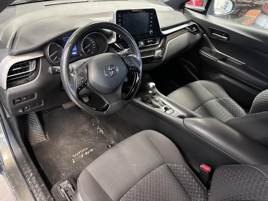 TOYOTA C-HR 2022