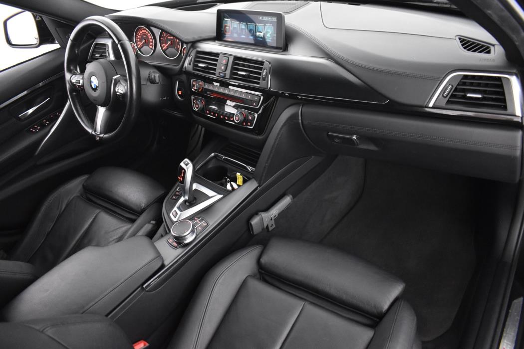 BMW 330 2016