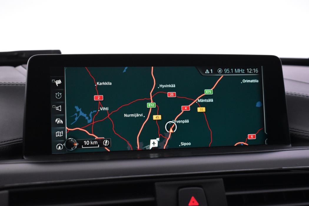 BMW 330 2016