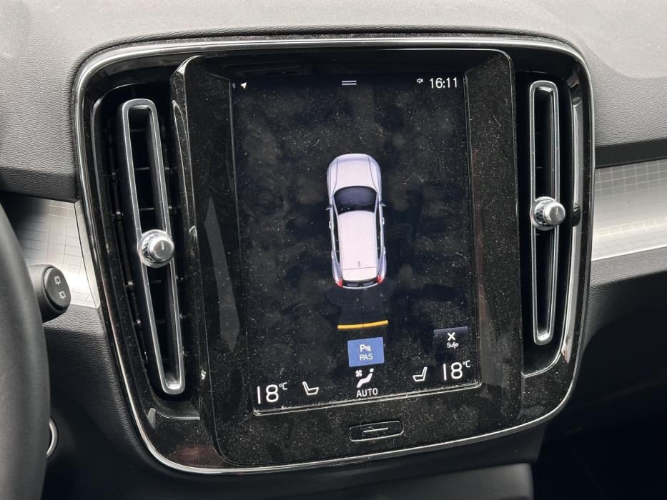VOLVO XC40 2022