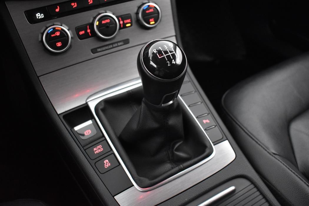 VOLKSWAGEN Passat 2014