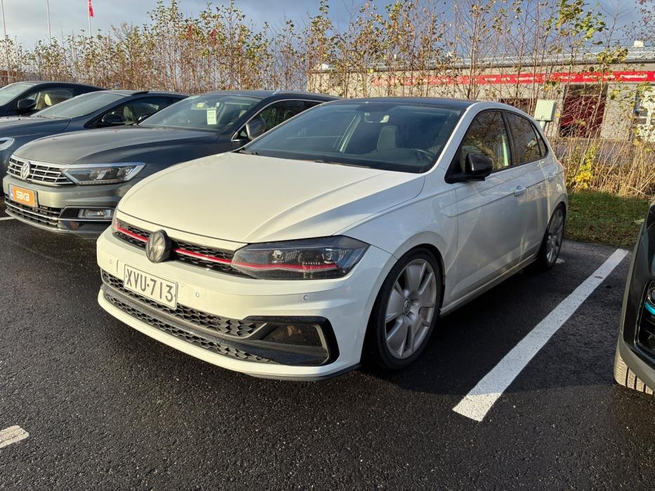 VOLKSWAGEN Polo 2019
