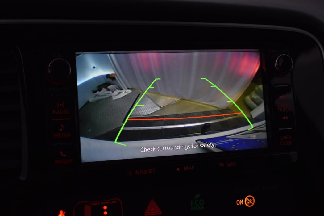 MITSUBISHI OUTLANDER PHEV 2016