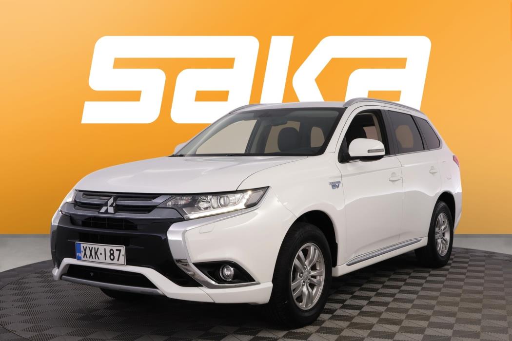 MITSUBISHI OUTLANDER PHEV 2016