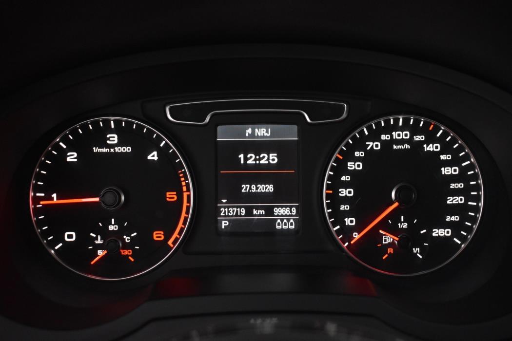 AUDI Q3 2012