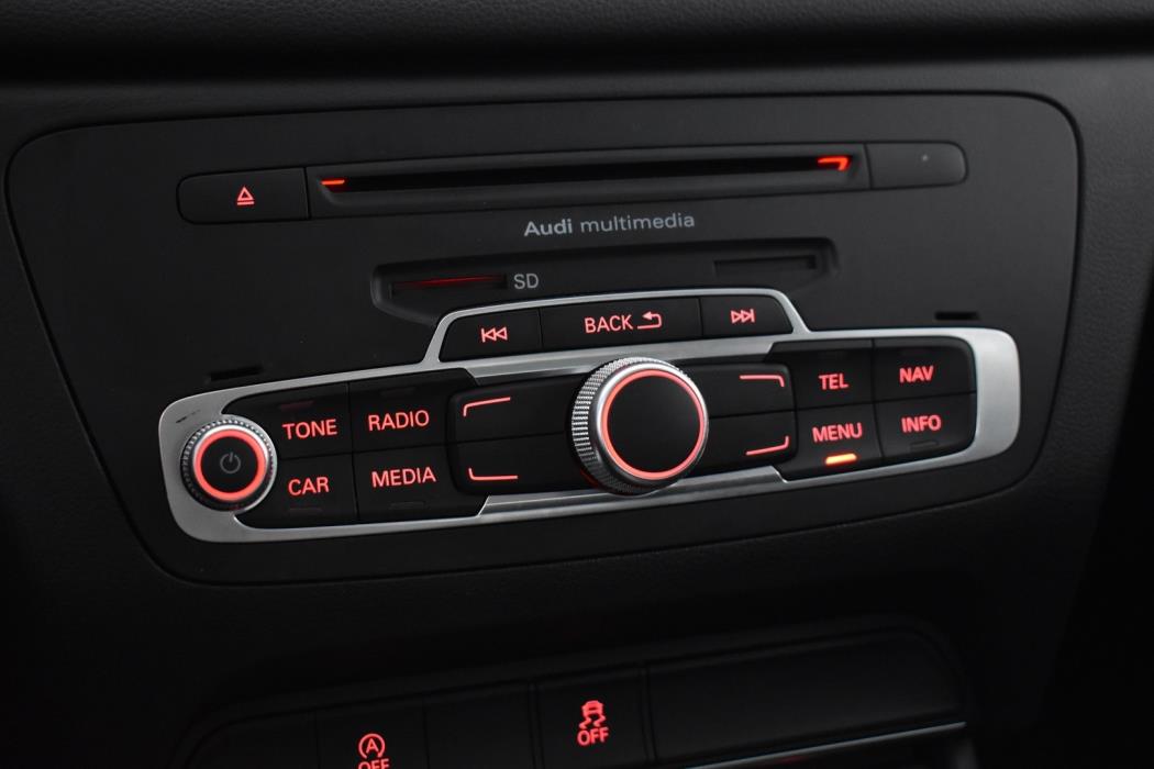 AUDI Q3 2012