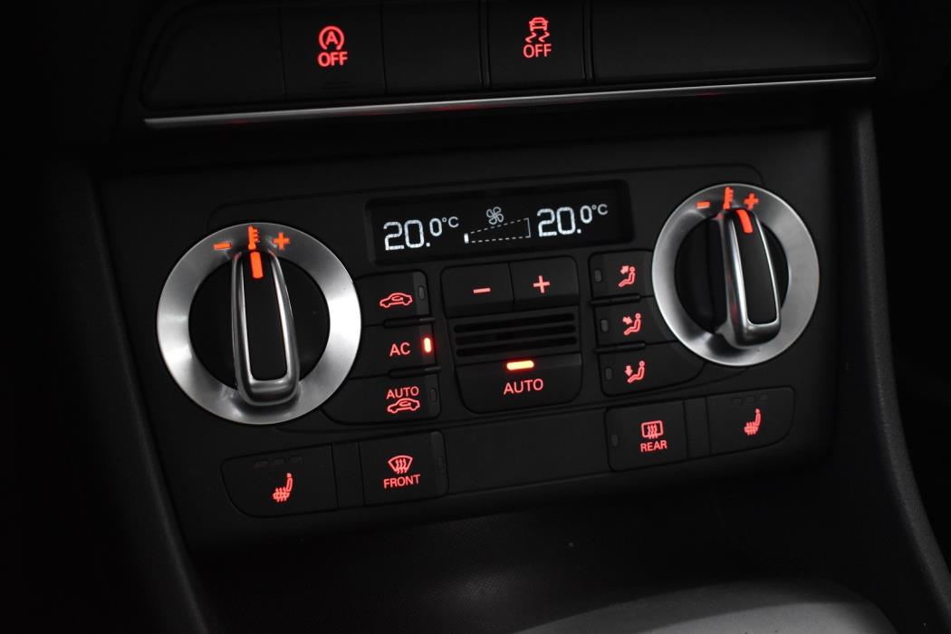 AUDI Q3 2012