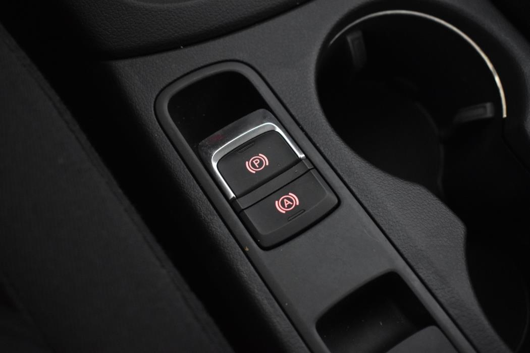 AUDI Q3 2012