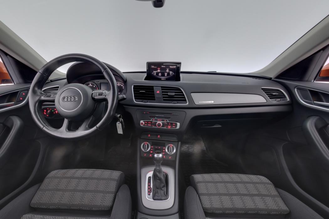 AUDI Q3 2012