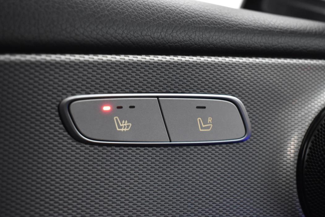 MERCEDES-BENZ E 2019