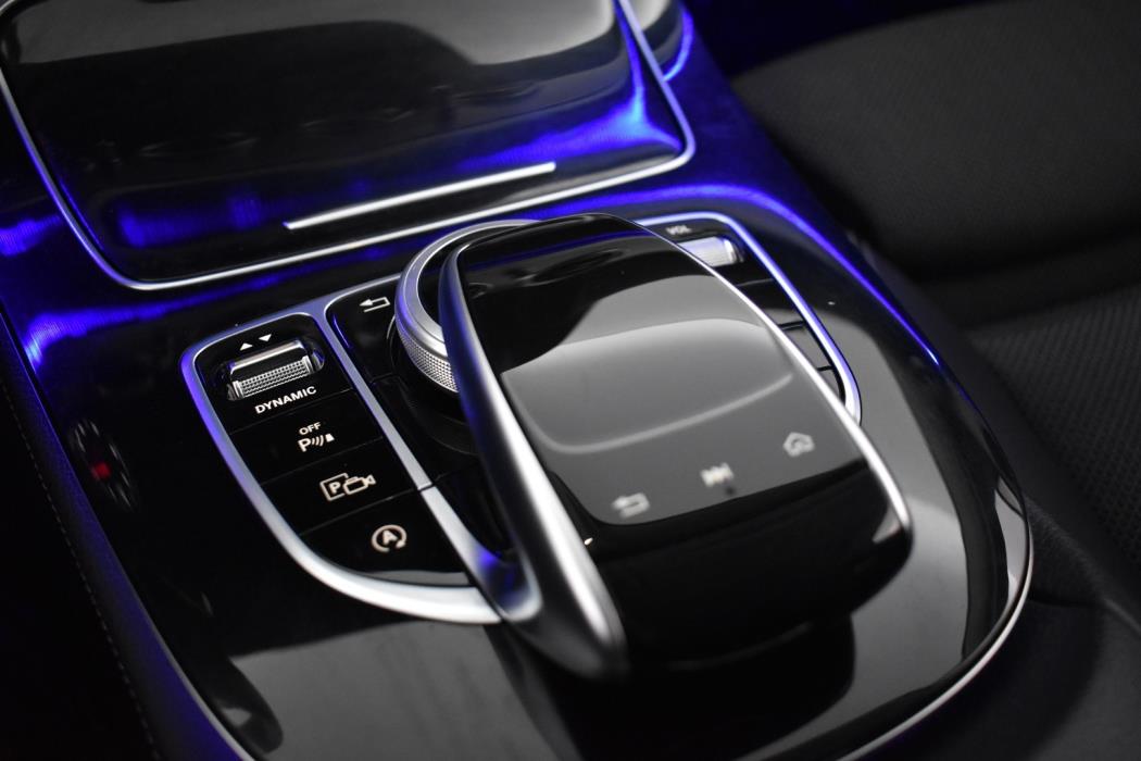 MERCEDES-BENZ E 2019