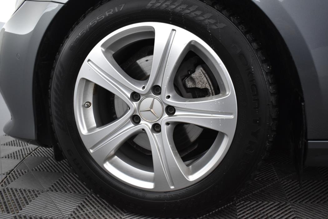 MERCEDES-BENZ E 2019