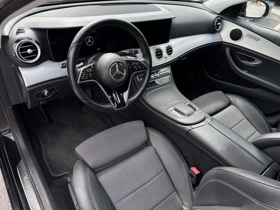 MERCEDES-BENZ E 2022