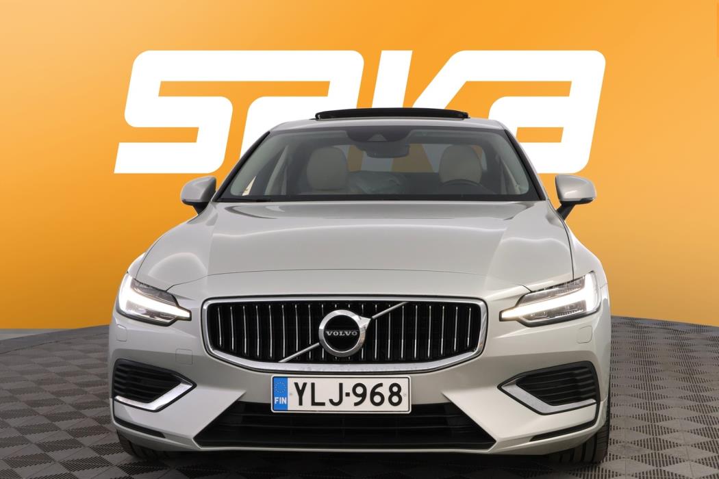 VOLVO S60 2022